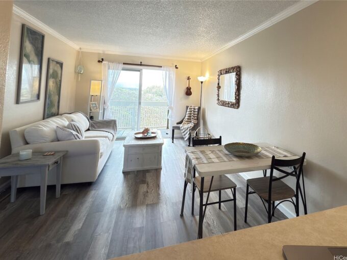 94-637 Kahakea Street 3I Waipahu - sold by Tiffani Stanger